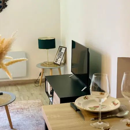 Le 403 Du Bernascon - Centre, Thermes & Calme 엑스레뱅